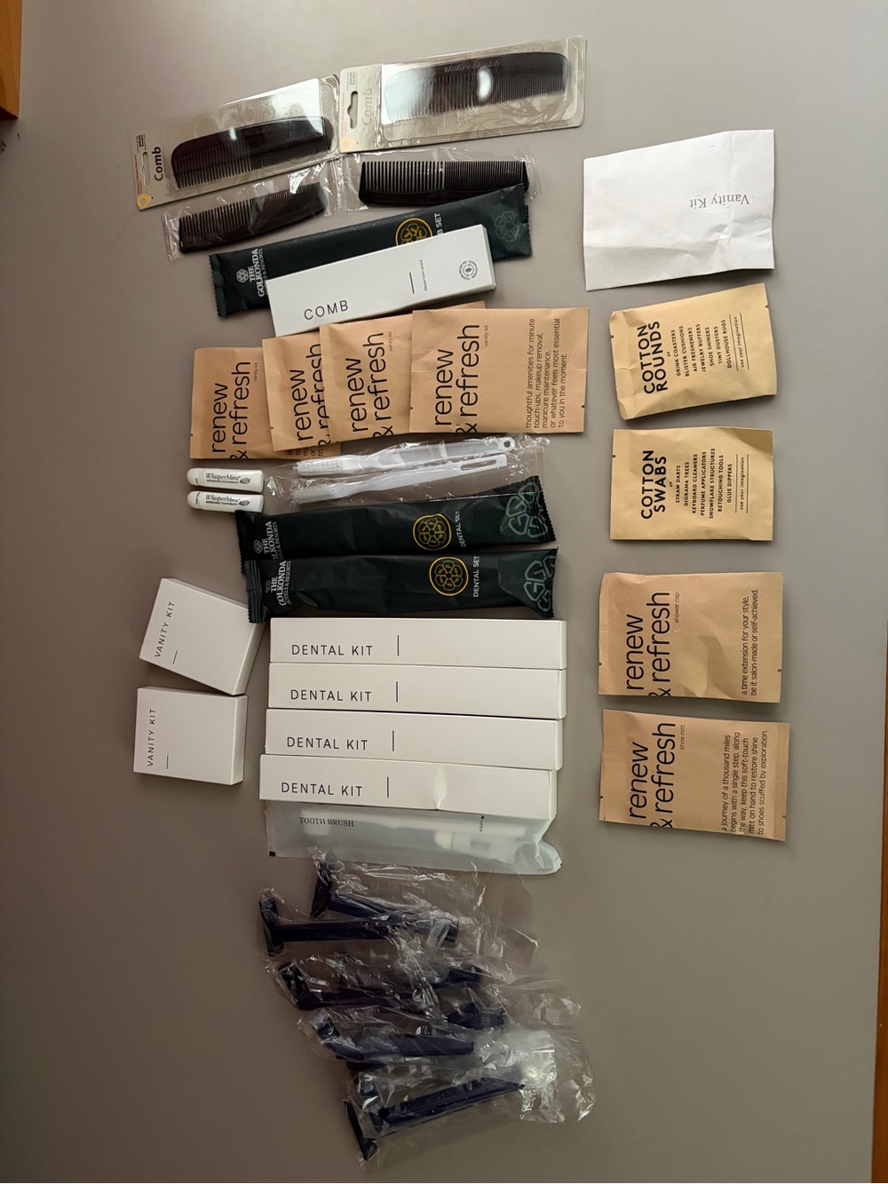 Toiletry Travel Set